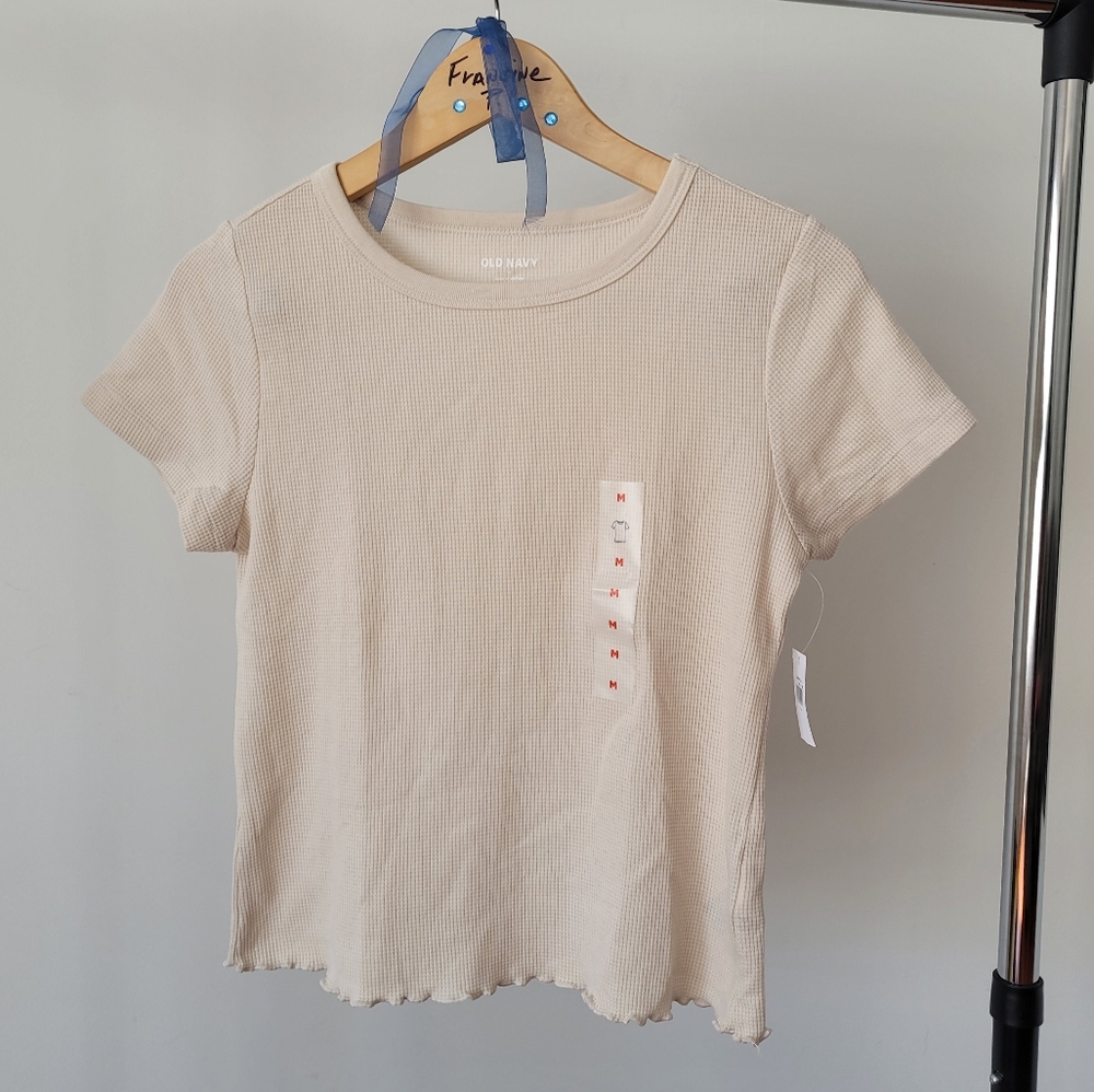 Old Navy Beige Waffle Texture Slim Fit Cropped Tee - Size M - NWT